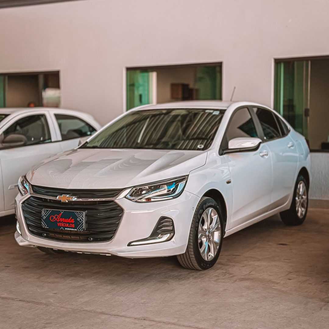 onix sedan branco 05