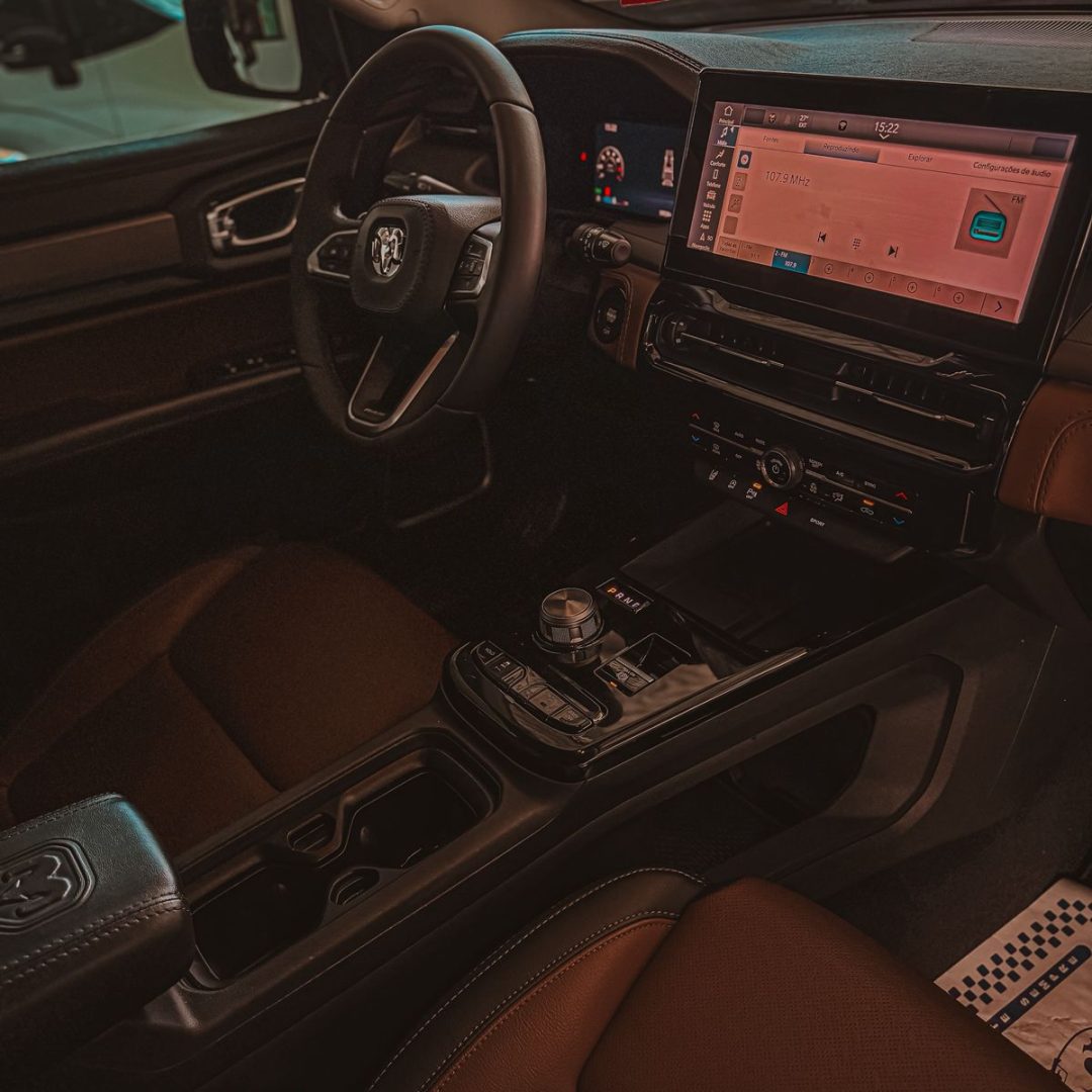 s10 (1)