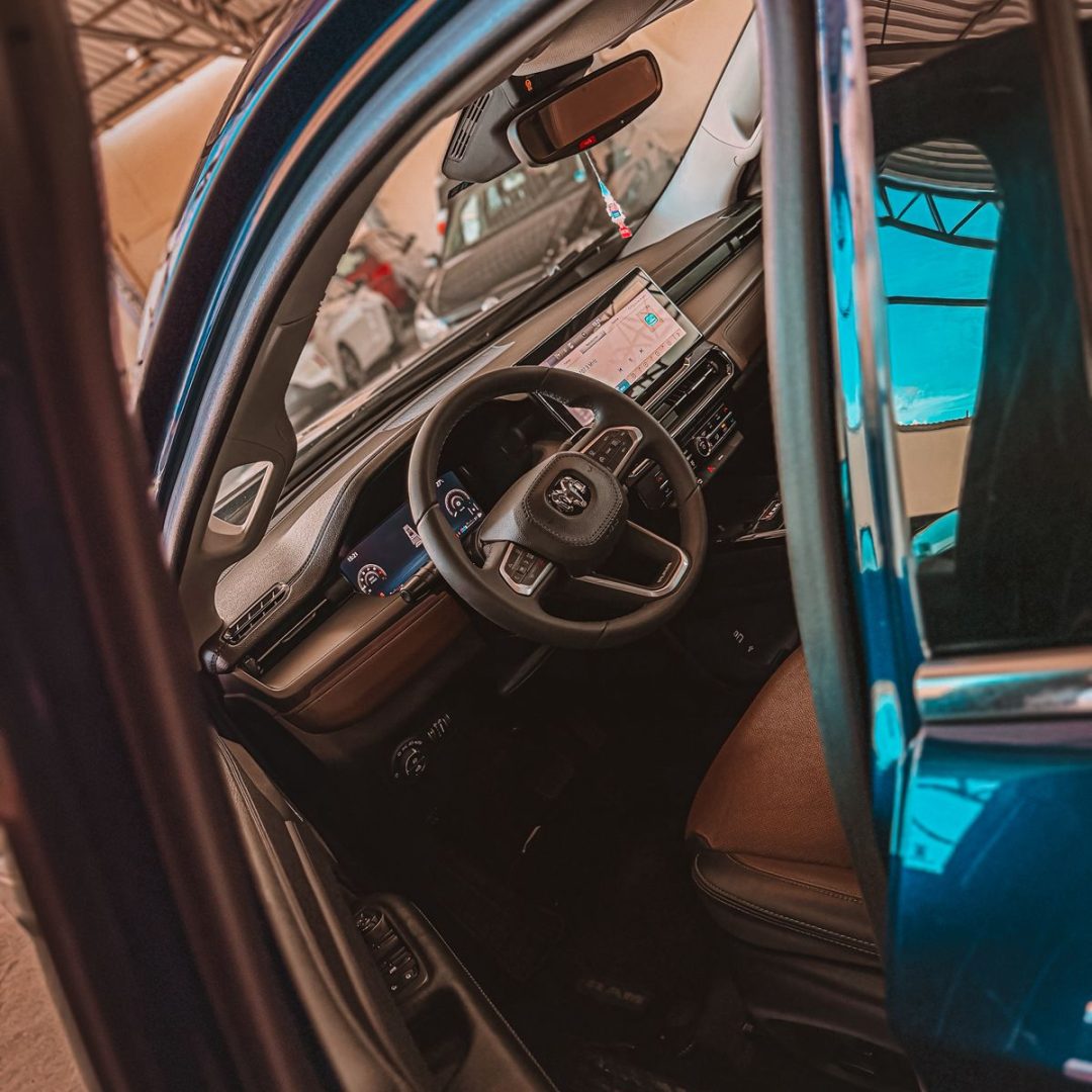 s10 (3)